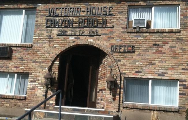 1 bed, 1 bath, 550 sqft, $1,250, Unit 04AS