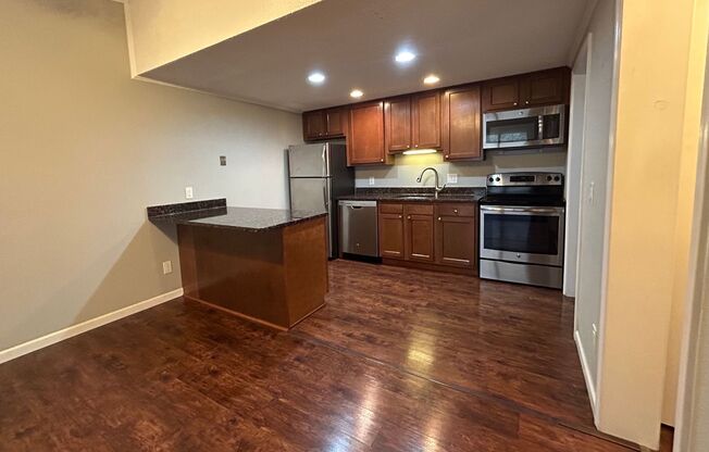 1 bed, 1 bath, 576 sqft, $1,150, Unit 164