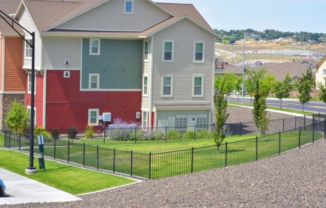 Leash-Free Dog Park at Badger Canyon, Kennewick, 99338