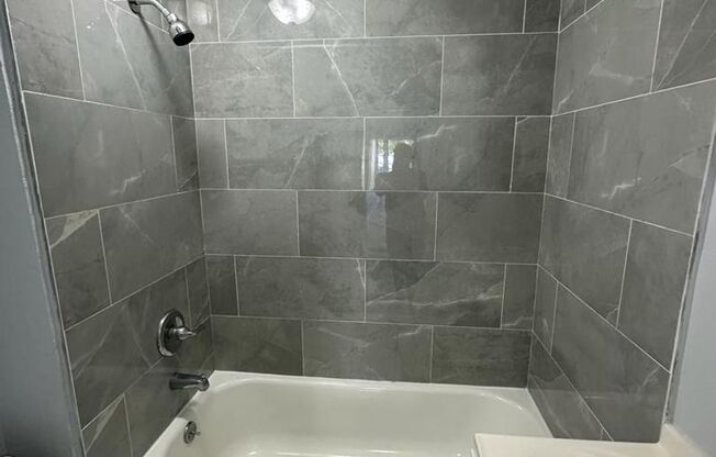 Fully renovated 2/1 single family residence available for immediate rent!