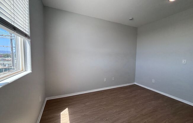 1 bed, 1 bath, 705 sqft, $2,548, Unit 322