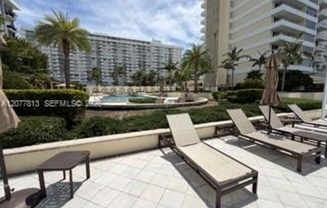 2 beds, 2 baths, $4,500, Unit # 15 J