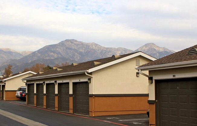 Park Central Detached Garages