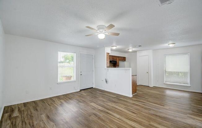 8503 COLONY LOOP DR