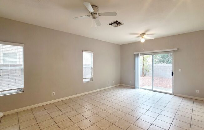 3 beds, 2.5 baths, $1,700