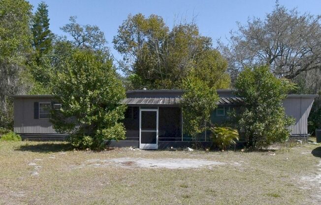 CUTE!  2 BEDROOM / 1 BATH MANUFACTURED HOME (CASSELBERRY)