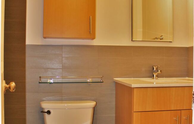 Studio, 1 bath, $1,595, Unit 005