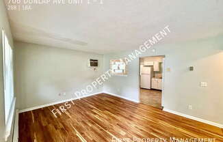 706 DUNLAP AVE