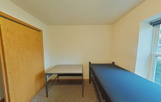 4 beds, 2 baths, $4,500, Unit CV 1-O