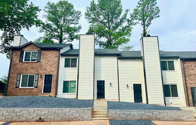 1344 N HAMPTON RD