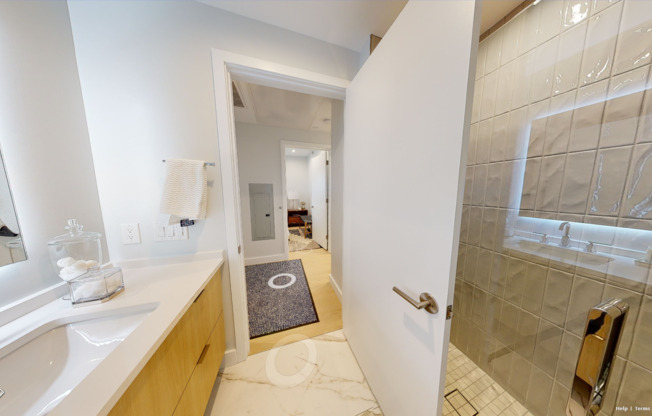 2 beds, 2 baths, 867 sqft, $4,195, Unit 701