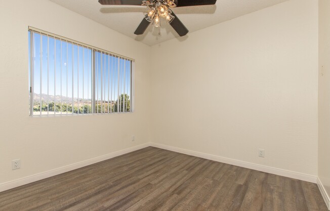 3 beds, 2 baths, 1,100 sqft, $3,095, Unit H001