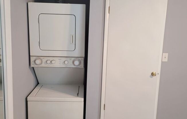 1 bed, 1 bath, $1,450, Unit #13