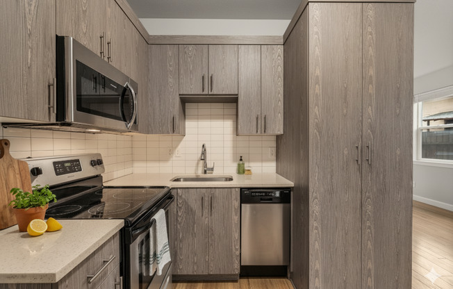 J0459 - Stafford St. Apartments