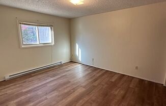 2 beds, 1 bath, 800 sqft, $1,095, Unit #4