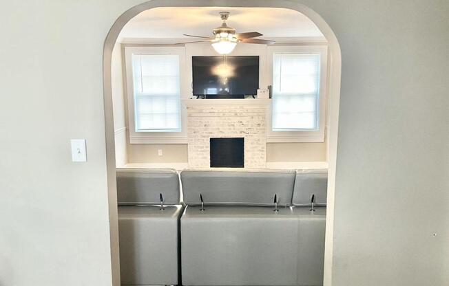 2 beds, 2 baths, 1,240 sqft, $1,950