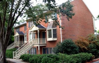 2 Bedroom Apartments/Townhomes in Five Points!