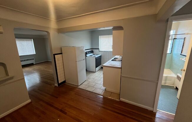 1 bed, 1 bath, 700 sqft, $750, Unit 7080 4