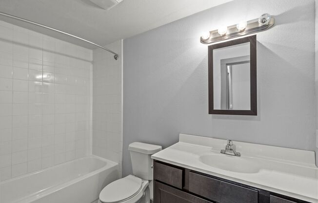 1 bed, 1 bath, 515 sqft, $975, Unit 205