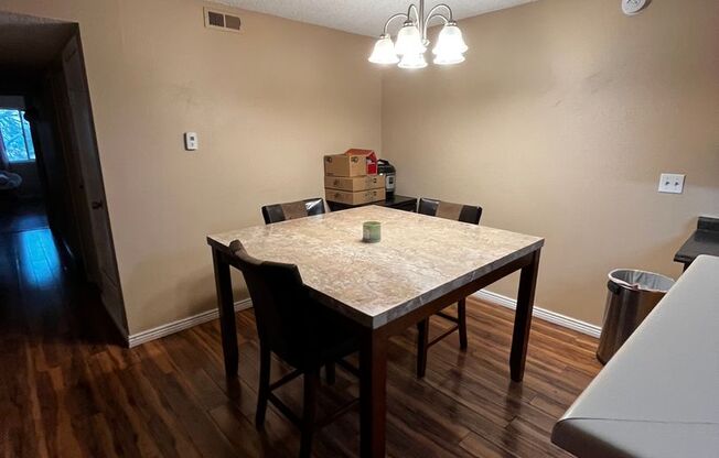 Large 3-bedroom 2 Bathroom in Robinwood!
