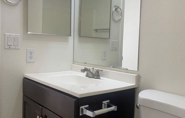 3 beds, 2.5 baths, $1,895