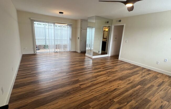 2 beds, 1 bath, $2,795, Unit Unit 1