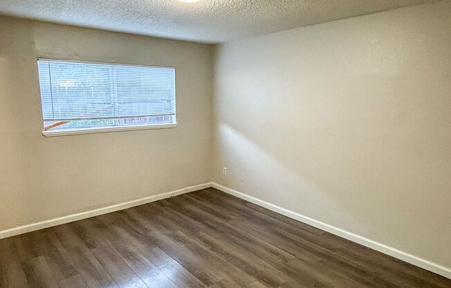 1 bed, 1 bath, 543 sqft, $1,195, Unit Apartment 05