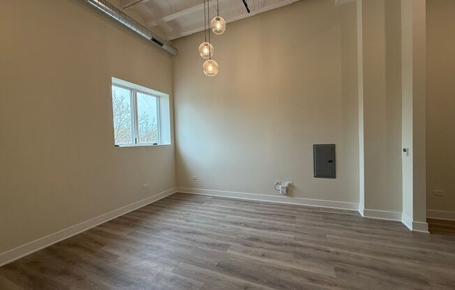 1 bed, 1.5 baths, 689 sqft, $3,395, Unit 209