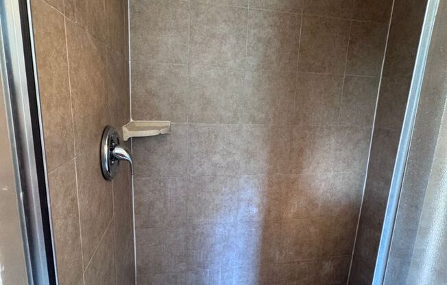 3 beds, 2.5 baths, $1,700