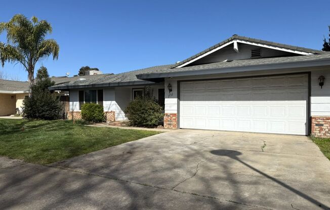 3 bedroom/2 bathroom home AVAILABLE NOW!!!!