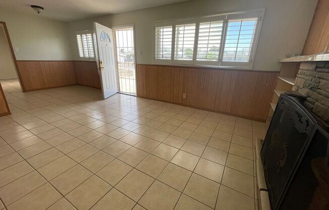 Spacious & Affordable Northeast Gem – Only $1,250/Month!