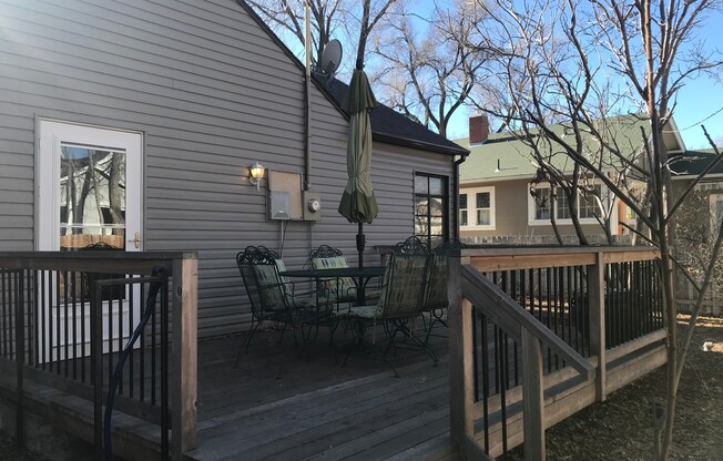 2 beds, 1 bath, $1,800