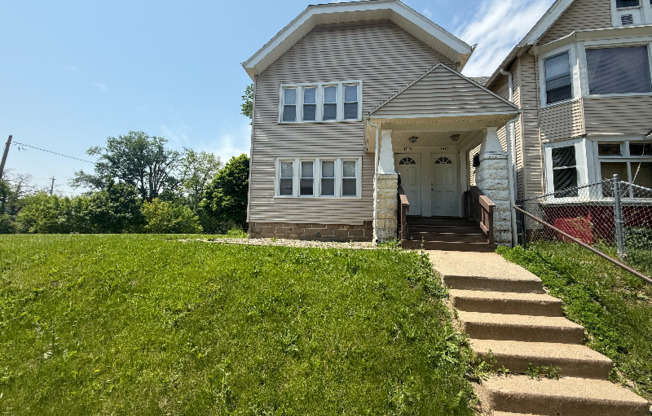 1817 1819 N 36 ST