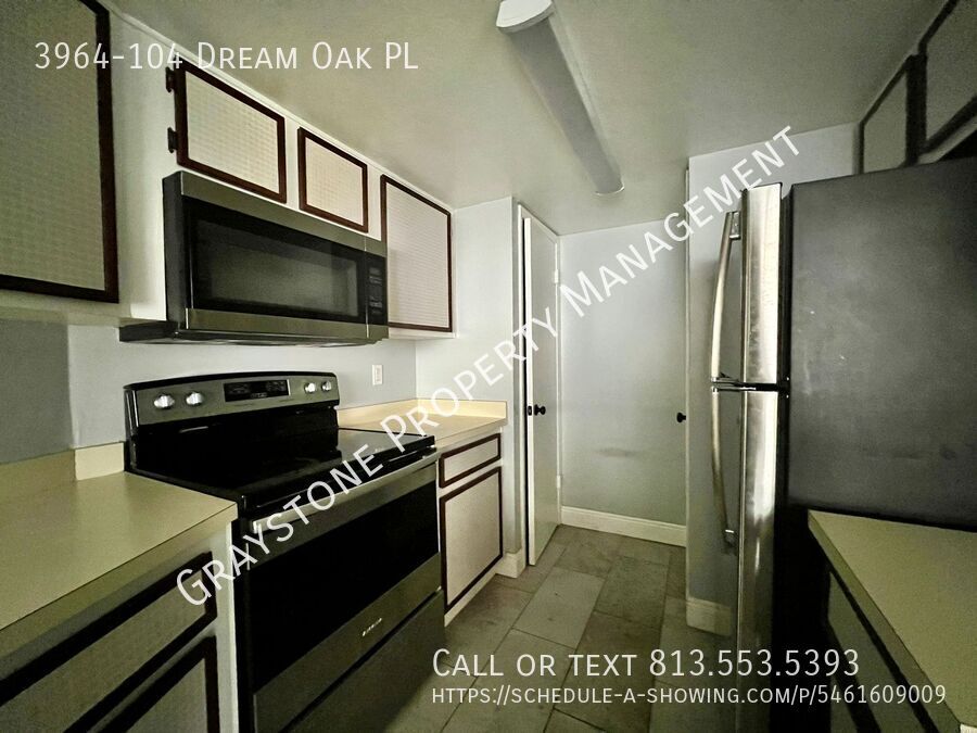 3964 104 DREAM OAK PL