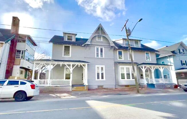 125 Hillside Ave