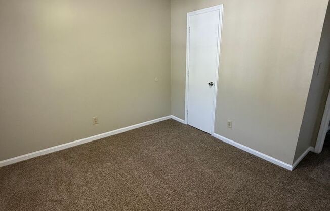2 beds, 1 bath, 750 sqft, $1,045, Unit B-505B3