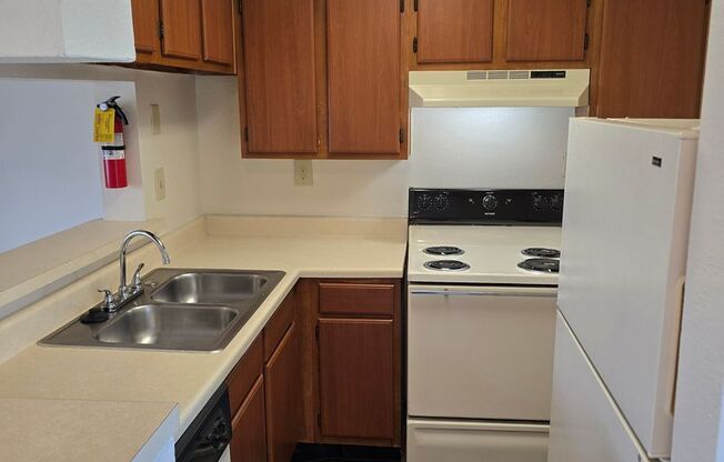 1 bed, 1 bath, 696 sqft, $815, Unit PG 0836