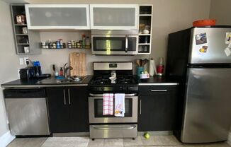 1 bed, 1 bath, $1,025, Unit Apt 1