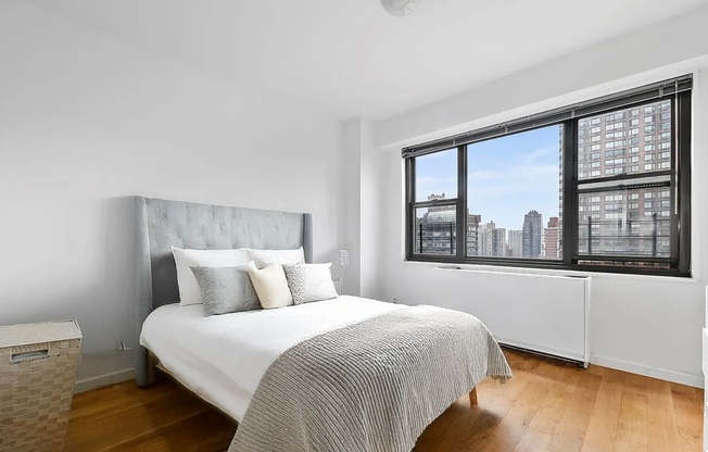 1 bed, 1 bath, 627 sqft, $4,395, Unit 29-H