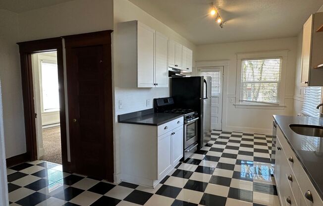 Glisan St. Townhomes