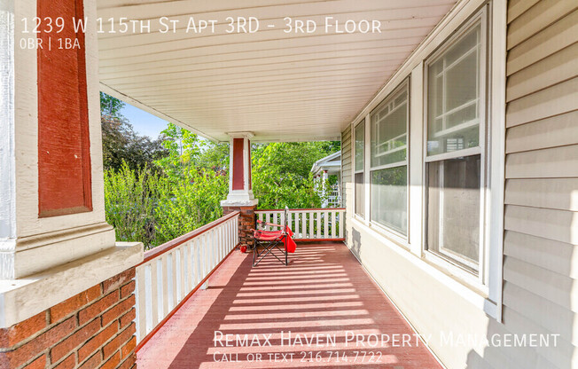 1239 W 115 ST