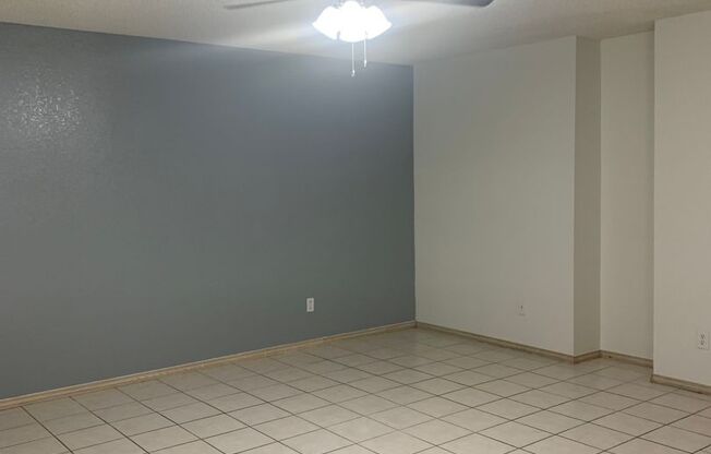 2 beds, 2 baths, 1,006 sqft, $875, Unit 62