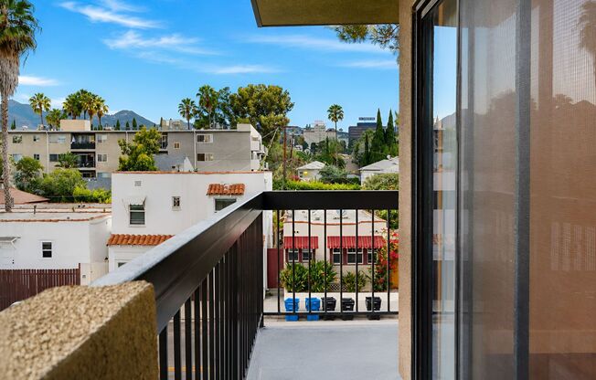 1 bed, 1 bath, 700 sqft, $2,150, Unit Unit 208