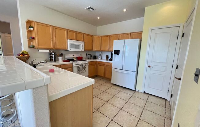 Summerlin Fully Furnished Condo on Golf Course!