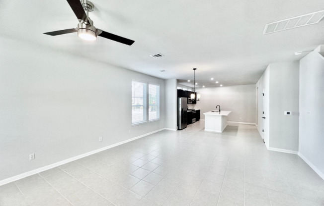 1656 CORAL SUNRISE TRL