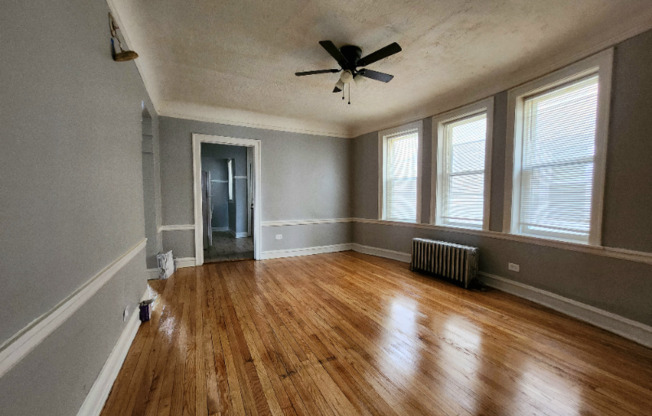 1307 W 91