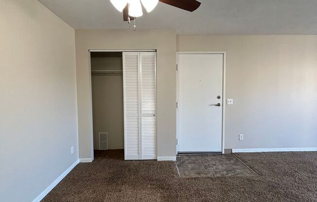 Quail Run Apts. (740 N. 18th Ave.)