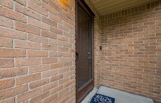 2 beds, 2 baths, $1,750