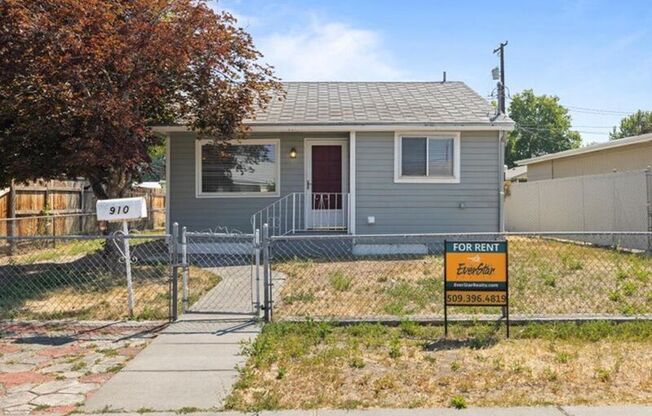 910 WINSLOW AVE