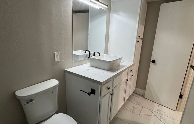 1 bed, 1 bath, 800 sqft, $1,575, Unit 7324-208